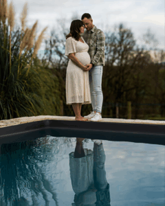 Photo artistique annonce de grossesse prise dans le Tarn